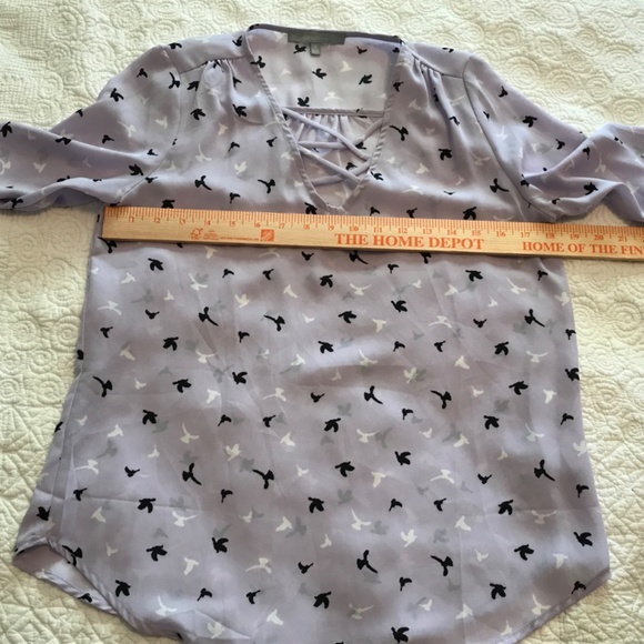 Sweet Rain lilac 3/4 sleeve blouse with black & white bird print (S/M) - Picture 9 of 15